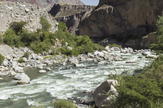 Peru, Cotahuasi canyon. The wolds deepest canyon.