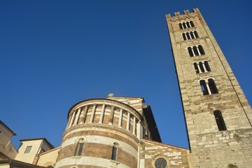 Die Rückseite der Kirche von San Frediano in Lucca Italien