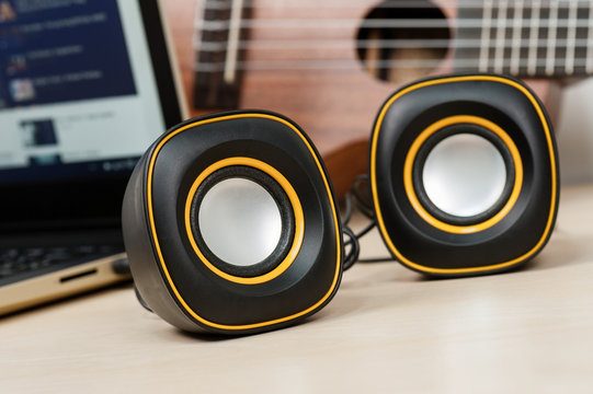mini usb speakers