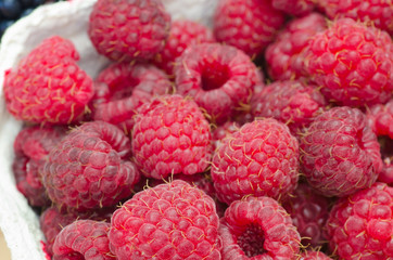 fresh raspbeeries macro