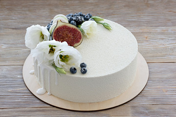 Wedding white mousse cake