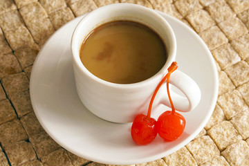 горячий шоколад и вишня