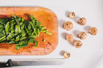 Vegetarian salad with spinach  and walnuts. lay flat