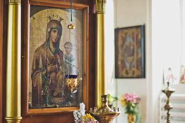 The icon in the temple 6508.