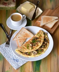 Омлет с грибами и сыром