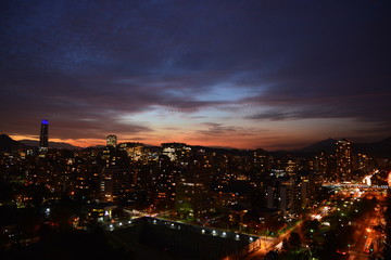 Fototapeta premium Amazing sunset in Santiago Chile