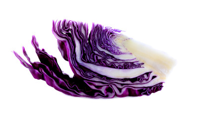 Obraz premium Purple cabbage slices on white background