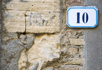 House number 10 sign 