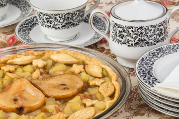 Fresh baked spicy pear pie.