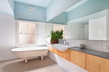 Naklejka na ściany i meble Modern bathroom in luxury apartment 