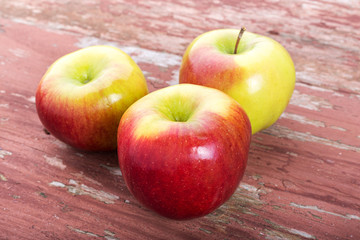 apple on a wooden table