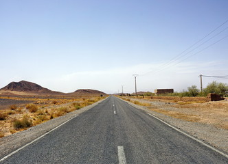 Endlose Straße in Marokko