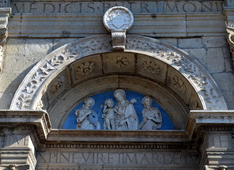Kirchenportal in Bolsena