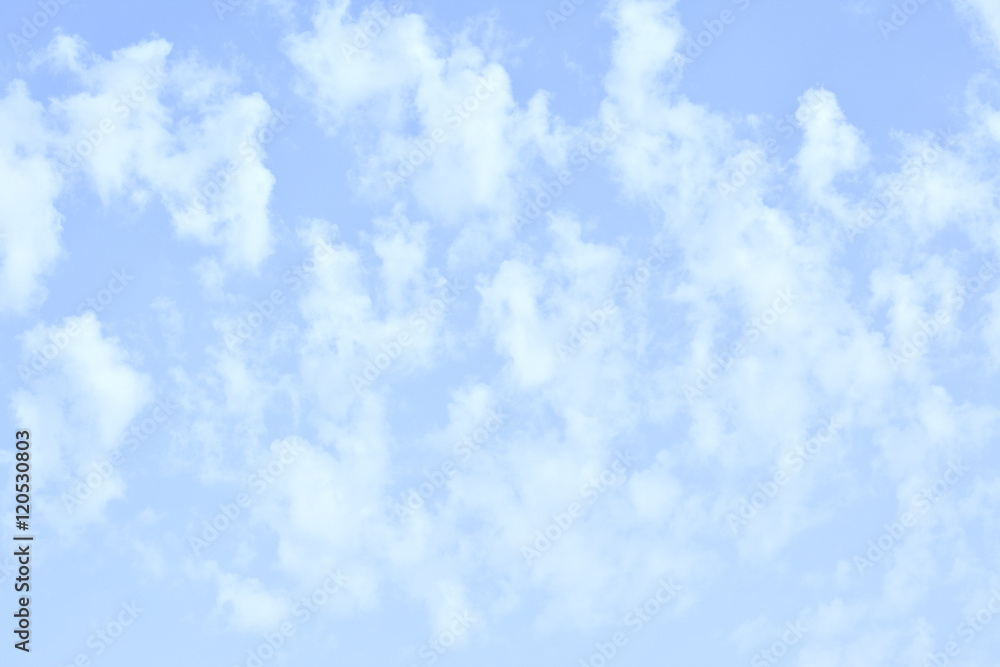 Wall mural sky with vertical clouds