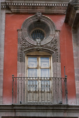 Obraz premium Low angle view of a balcony, Zona Centro, San Miguel de Allende,