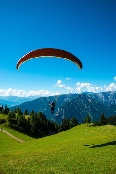 Paragliding in the alps / Free as a bird