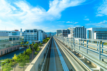 日本 線路 都市風景