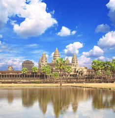 Fototapeta na wymiar Famous landmark Angkor Wat complex, khmer culture, Siem Reap, Ca