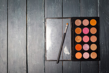 Make-up colorful eyeshadow palette