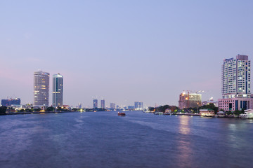 Obraz premium Bangkok city and river evening