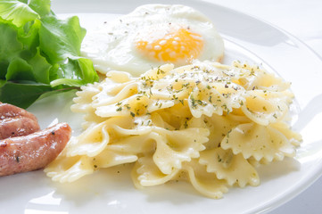 ファルファッレのクリームパスタ