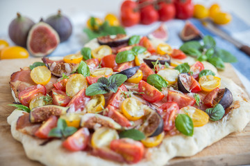 Tomaten Pizza