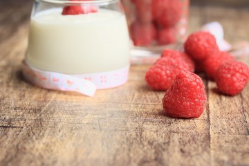 yogurt smoothie with raspberries