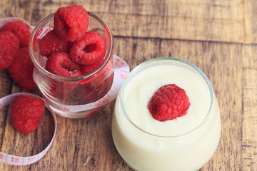 yogurt smoothie with raspberries