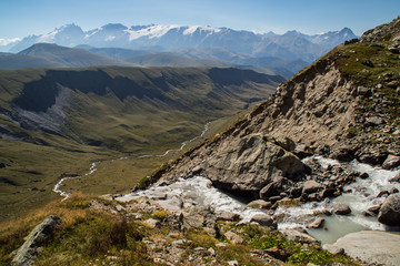Massif de l'Oisans - Lac des Quirlies - Isère.