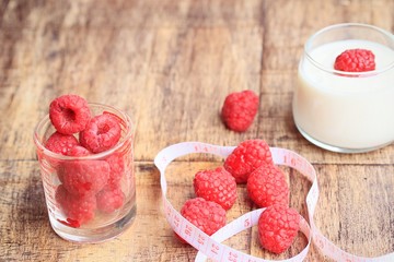 yogurt smoothie with raspberries