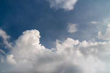 Obraz premium Clouds and blue sky background.