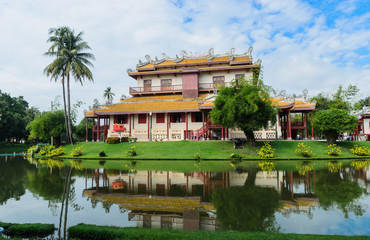 Fototapeta premium Thai Royal Residence at Bang Pa-In Royal Palace in Ayutthaya, Thailand.