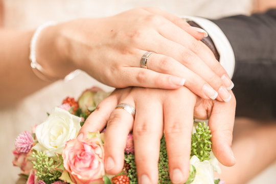 Eheringe und Brautstrau&szlig;