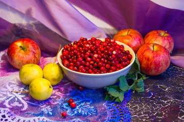Cowberry and apples