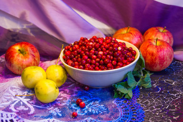Cowberry and apples_1