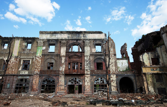 The ruins of the house, after the war