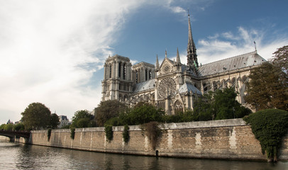 Fototapeta na wymiar The Notre Dame cathedral, Paris, France.