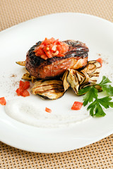 steak with grilled aubergines