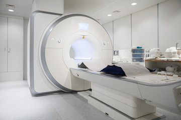MRI Machine In Hospital Room - obrazy, fototapety, plakaty
