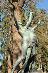 Statue