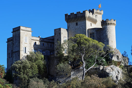Ch&acirc;teau