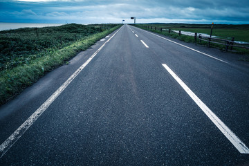 まっすぐな道路