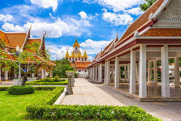Naklejka premium Wat Ratchanatdaram in Bangkok
