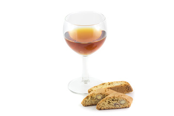 Biscotti cantucci e un bicchiere di vin santo