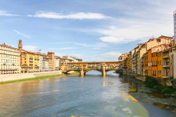 Obraz premium Ponte Vecchio over Arno river in Florence, Italy