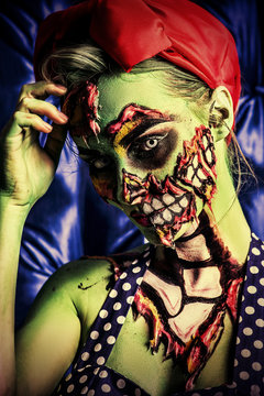 pin-up zombie girl