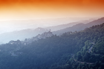 Obraz premium Brouillard en haute Corse