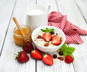 Muesli with strawberries