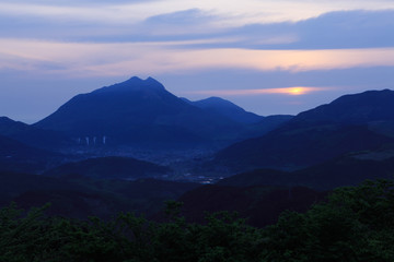 由布岳 の夜明け