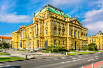 Fototapeta na wymiar National theater Zagreb. / View at national theater in capital town of Croatia, Zagreb town, spring time. /